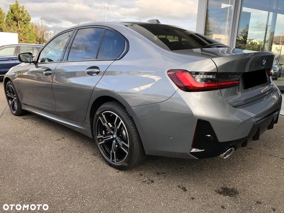 BMW Seria 3 318i M Sport - 3