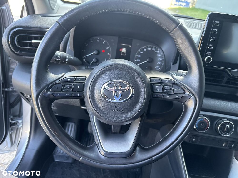 Toyota Yaris - 18