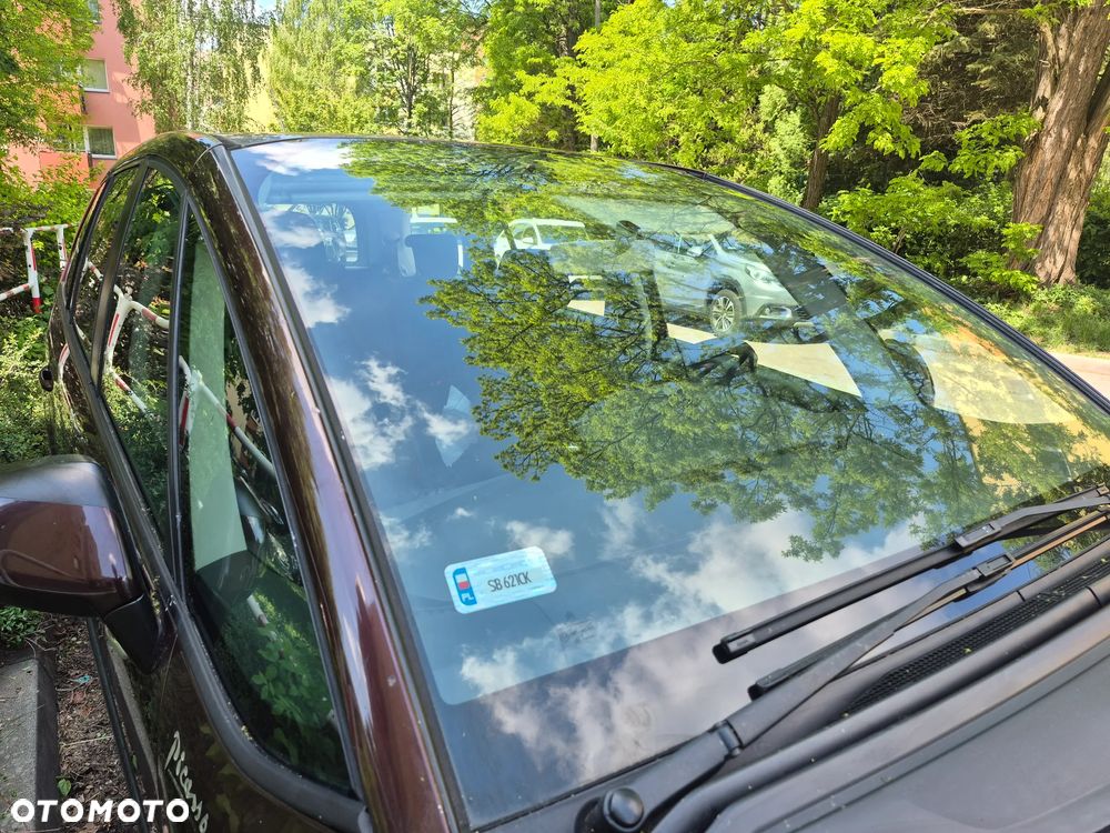 Citroën C4 Grand Picasso 1.8 16V Style - 8