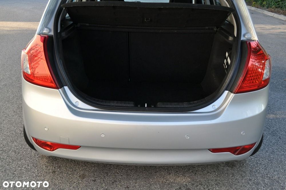 Kia Ceed - 29