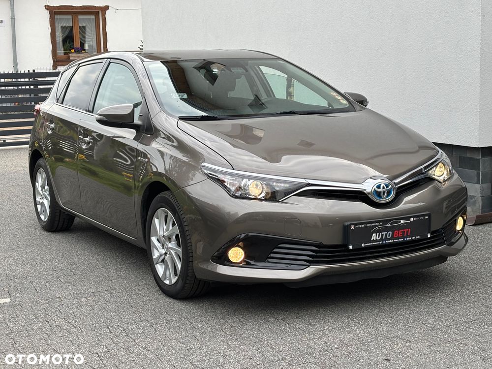 Toyota Auris 1.8 HSD Prestige NAVI - 37