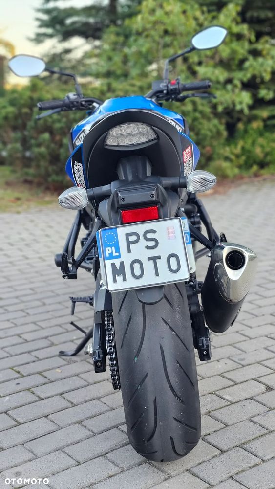 Suzuki GSX - 8