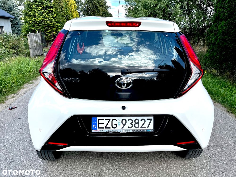 Toyota Aygo x-play - 5