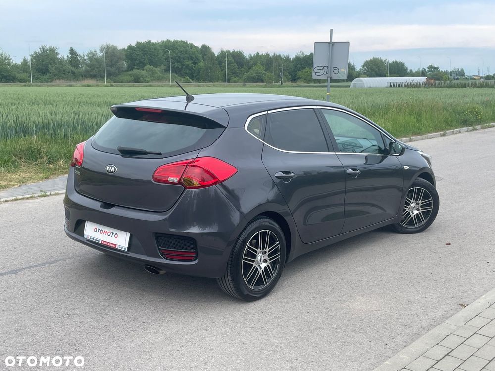 Kia Ceed 1.4 CVVT Attract - 18