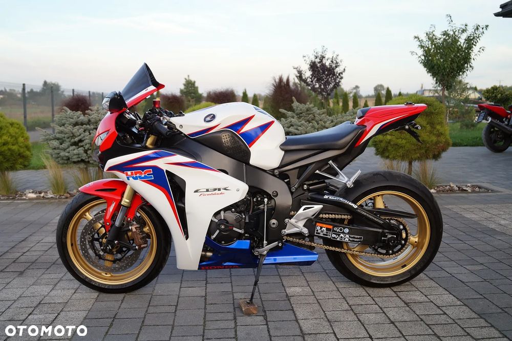 Honda CBR - 7