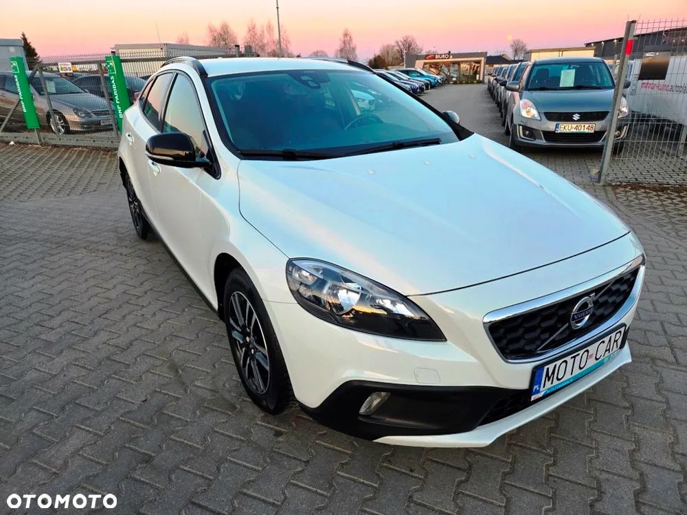 Volvo V40 Cross Country D2 Momentum - 23