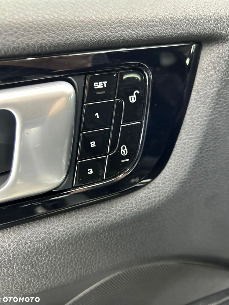 Porsche Cayenne Tiptronic S - 12