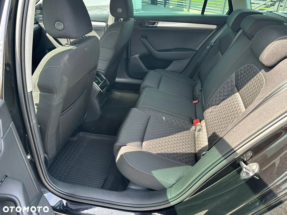 Skoda Superb 2.0 TDI Ambition - 16