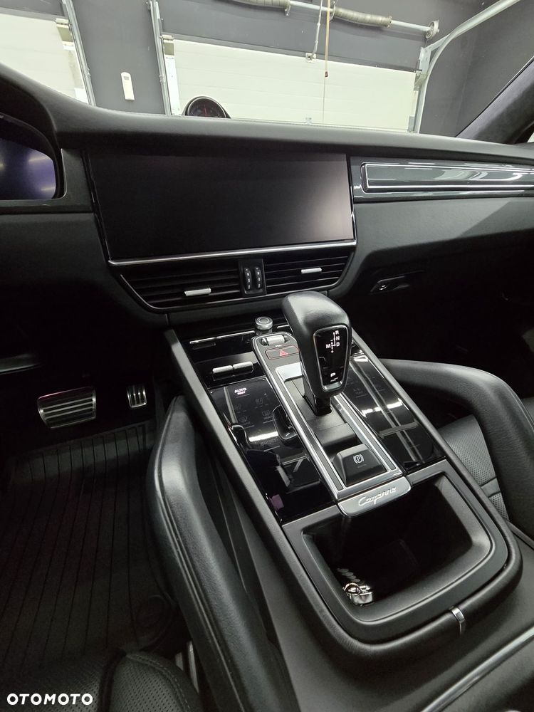 Porsche Cayenne GTS - 18