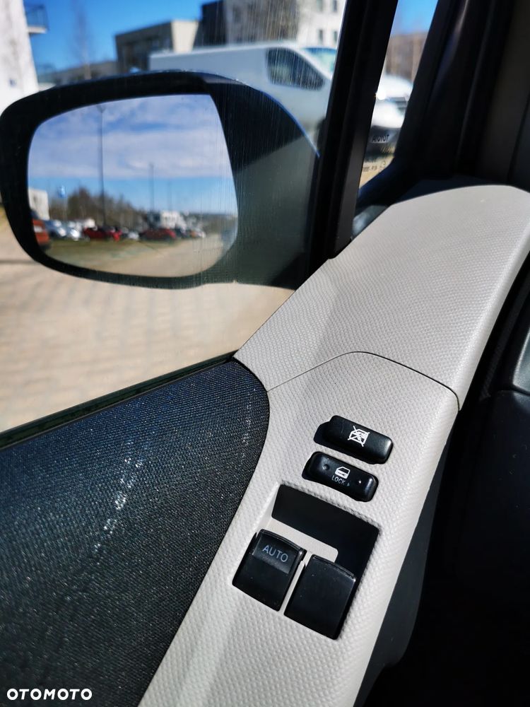 Toyota Yaris 1.3 Sol - 11