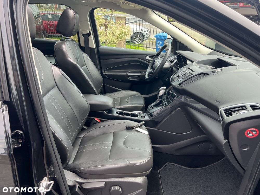Ford Kuga 2.0 TDCi 4WD Titanium Plus - 30