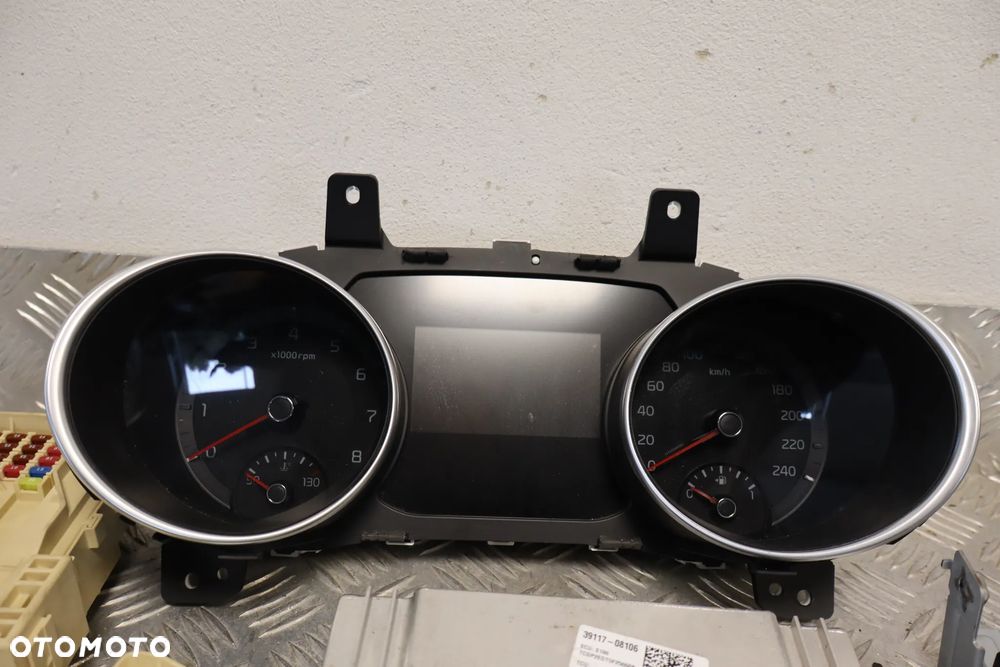 ZESTAW STARTOWY KOMPUTER MODUŁ LICZNIK KIA CEED III 3 LIFT 1.5 T-GDI 160KM 39199-08020 39198-08003 94033-J7540 - 2
