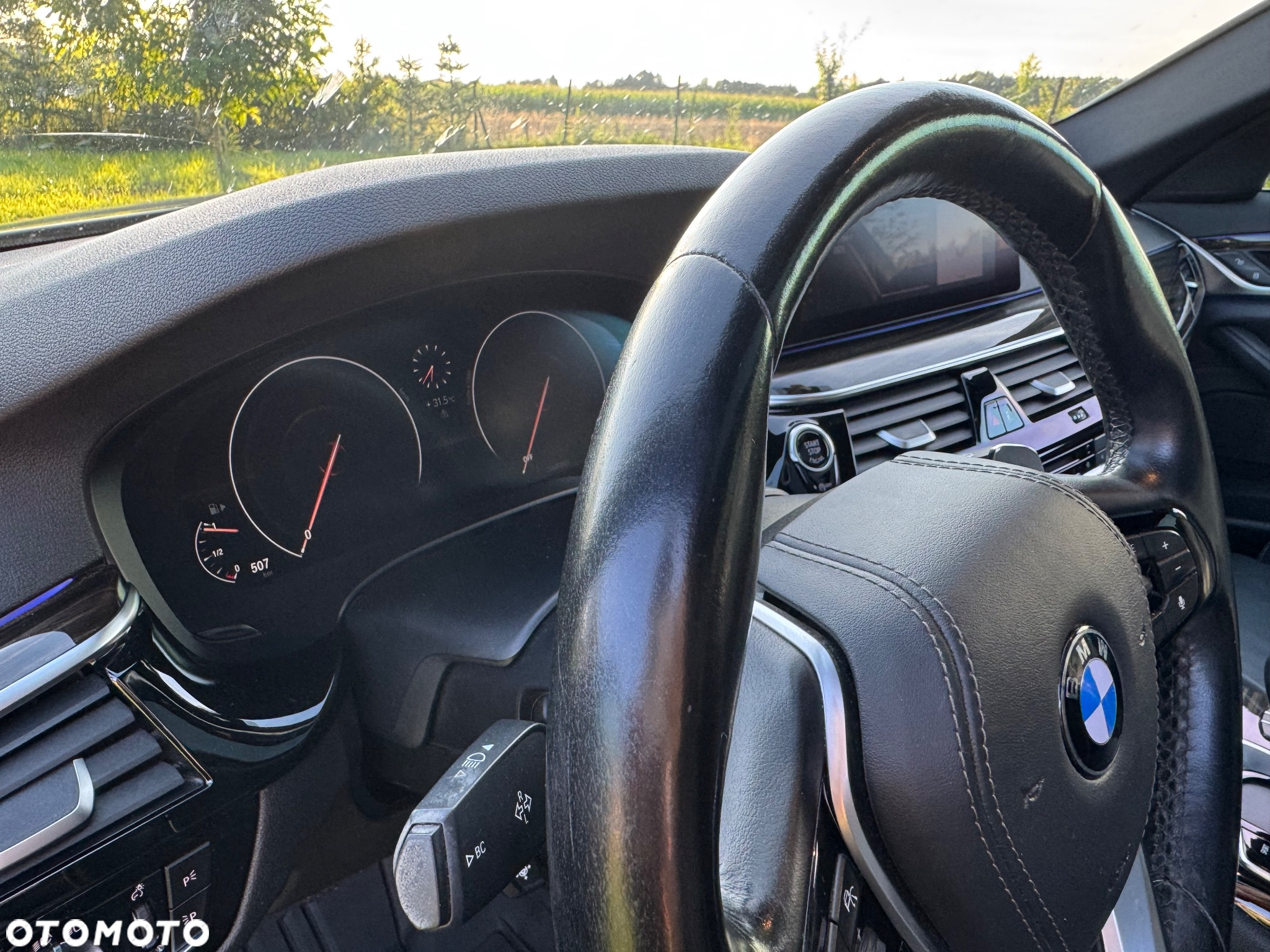 BMW Seria 5 540i xDrive Sport Line sport - 33