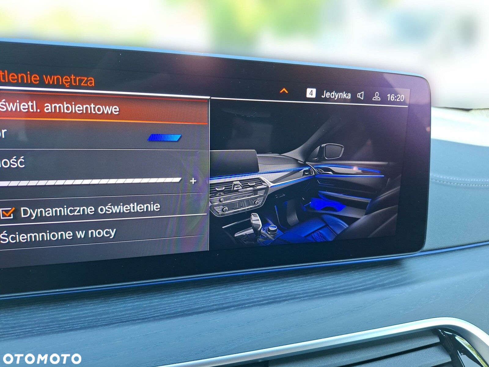 BMW Seria 5 520d xDrive Luxury Line - 28