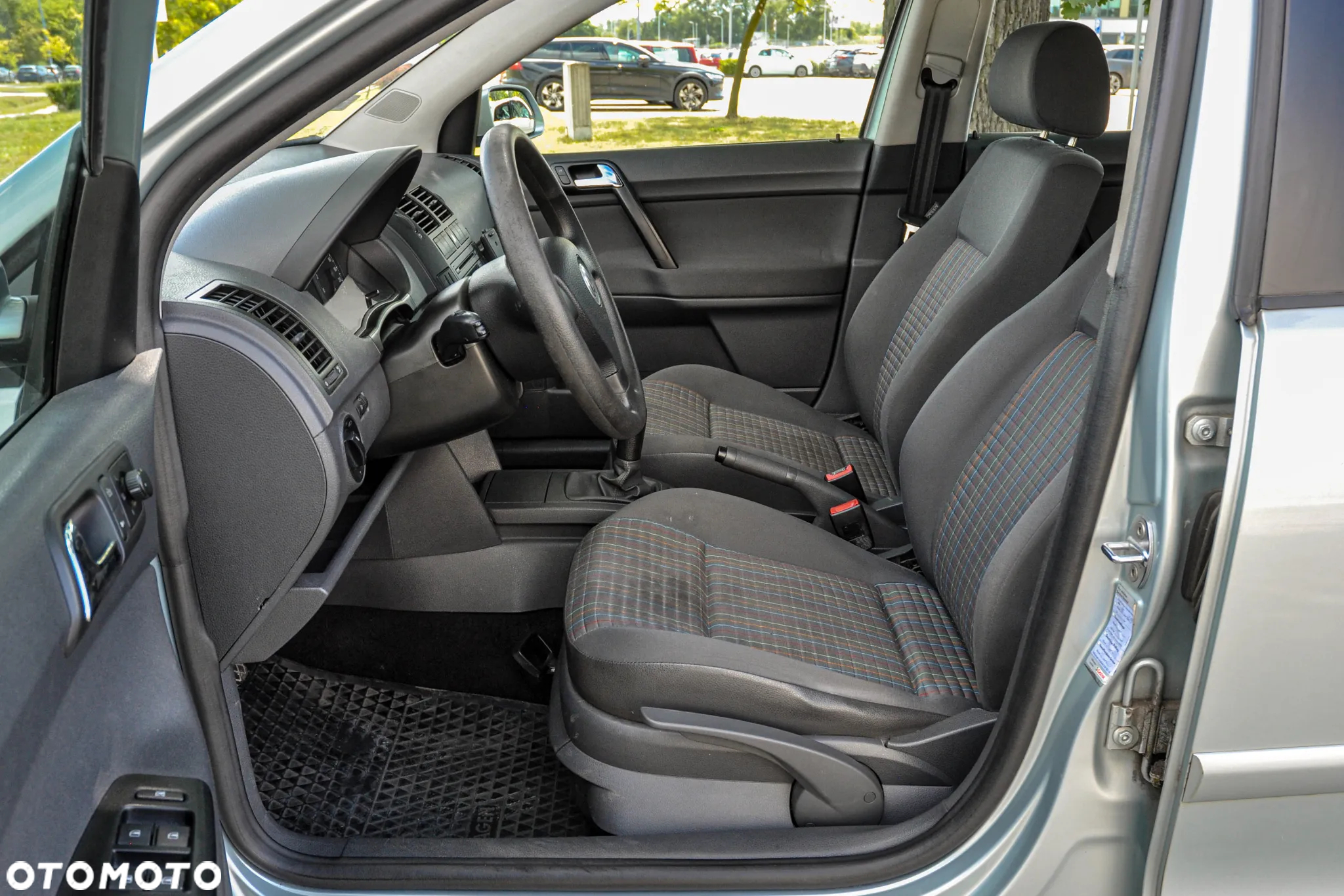 Volkswagen Polo - 7