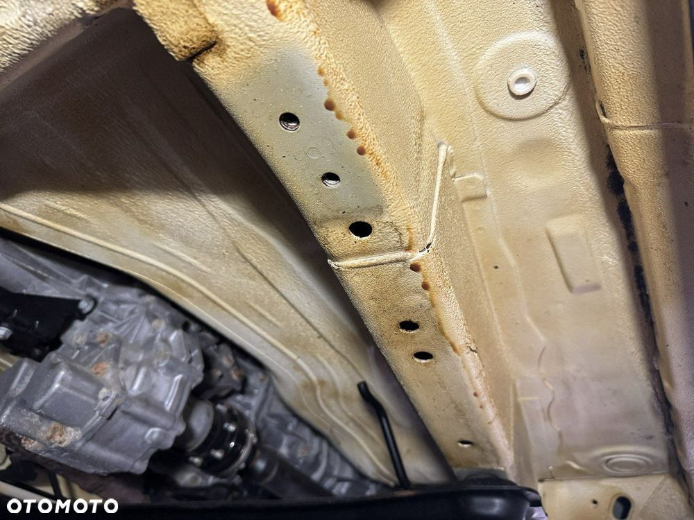 Suzuki Grand Vitara - 32