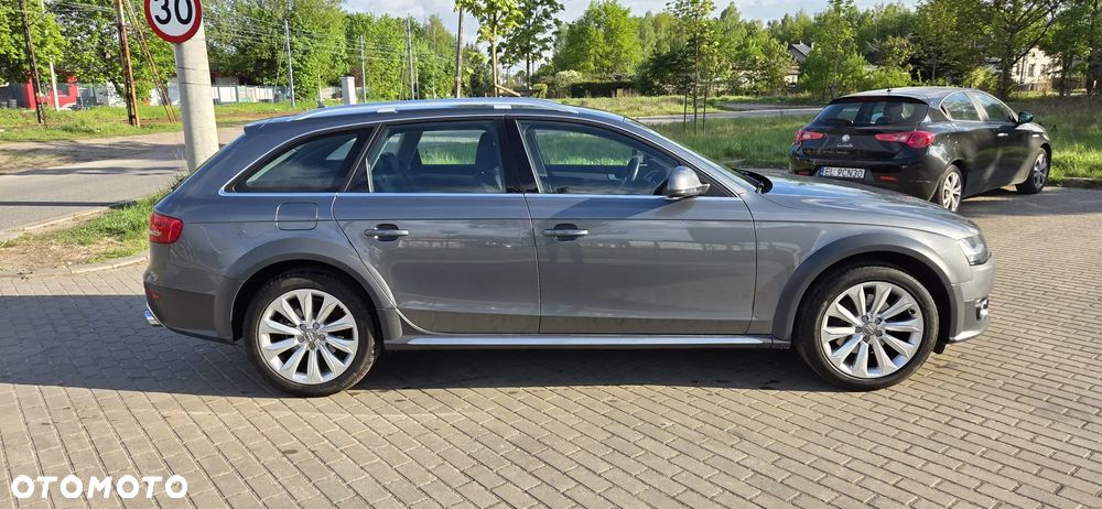 Audi A4 Allroad 2.0 TFSI Quattro S tronic - 4