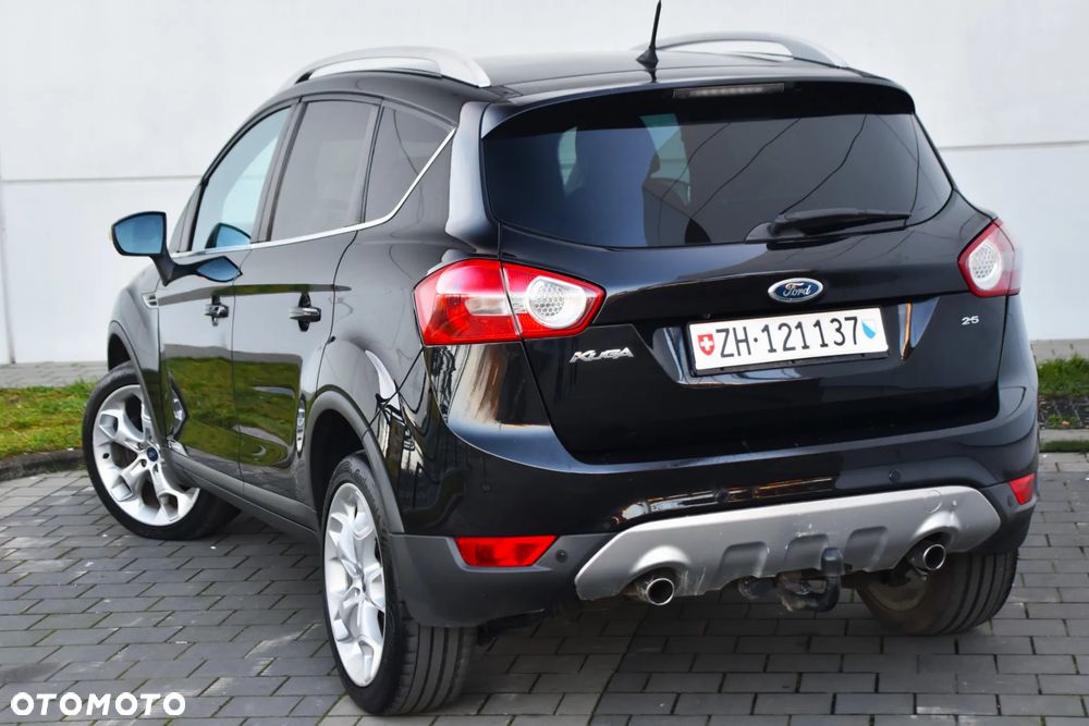 Ford Kuga 2.5 4x4 Titanium - 33