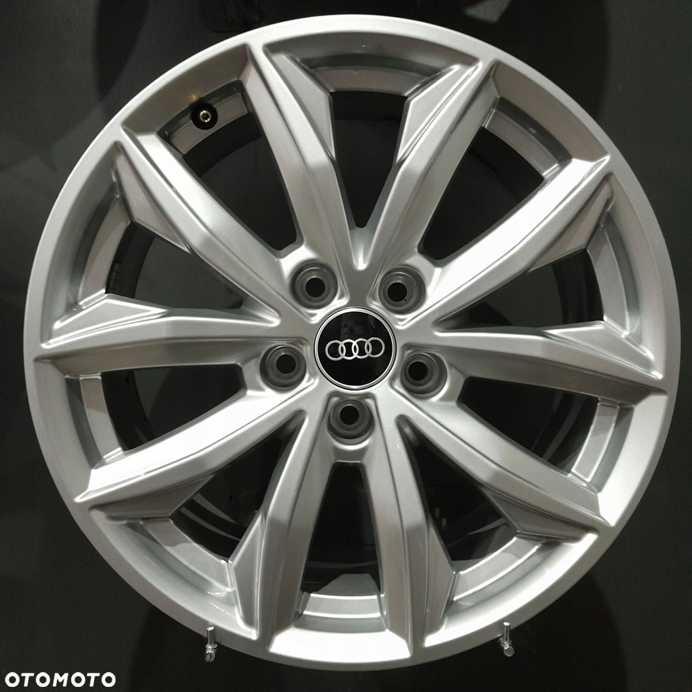 Felgi 17 5x112 Audi A6 C7 C8, Q5, A4 B8 B9 OE F503023-7 - 5
