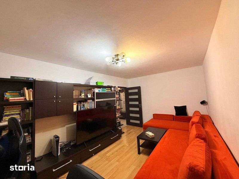 Particular 3 min Dristor metrou cu Centrala Termica si loc parcare — fotografia 1