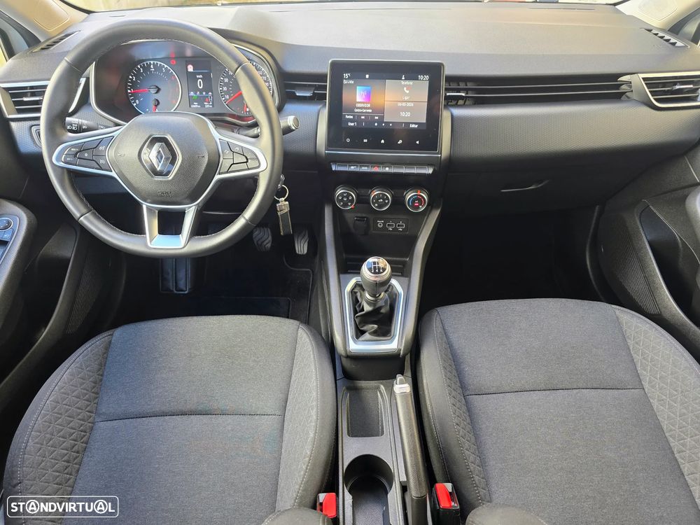 Renault Clio - 25