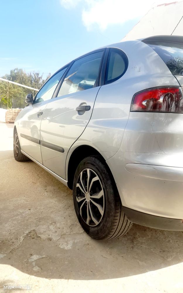 SEAT Ibiza - 4