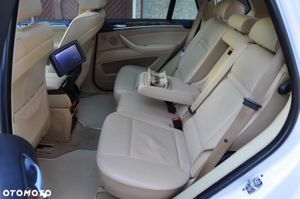 BMW X5 3.0si - 22