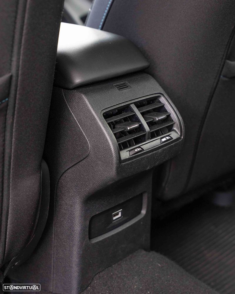 Citroën C4 X PureTech 130 Stop&Start EAT8 SHINE - 16