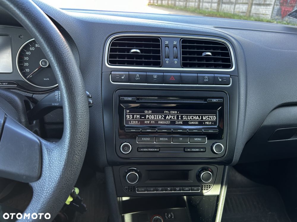 Volkswagen Polo 1.6 TDI Comfortline - 14