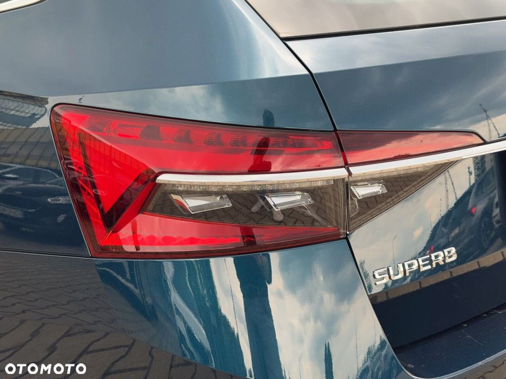 Skoda Superb 2.0 TDI SCR 4x4 Style DSG - 38