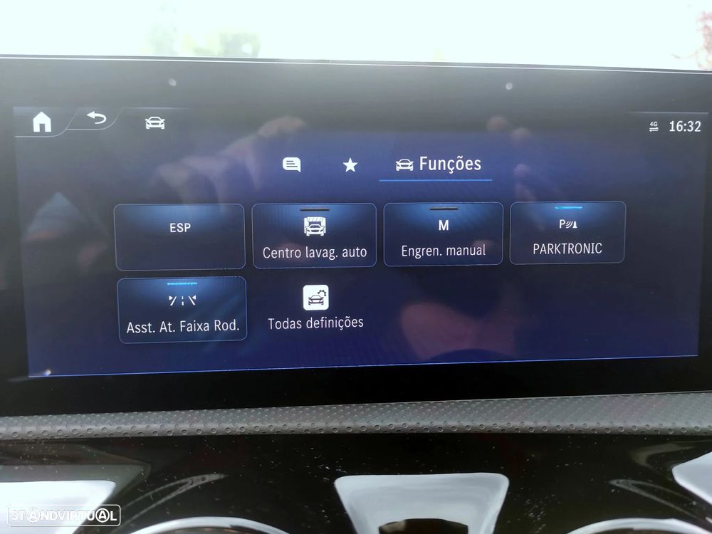 Mercedes-Benz A 250 Limousine e AMG Line - 20