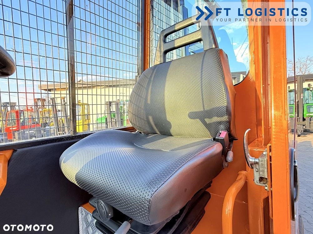 Combilift WÓZEK BOCZNY | COMBILIFT C6000SL | DIESEL | DUPLEX 3900MM | 4X WIDŁA + TRAWERSA 5550MM | PLATFORMA 2100MM | STAN IDEALNY | Szeroka oferta wózków czterokierunkowych i bocznych, dopasowanych do różnorodnych potrzeb i zastosowań - 16