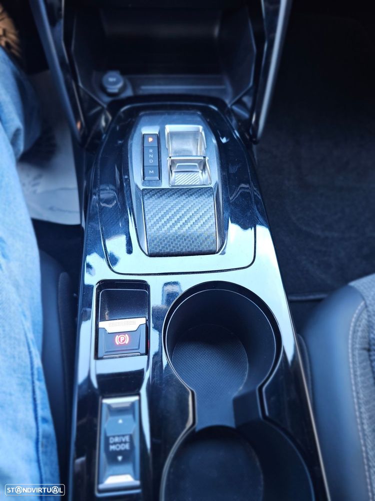 Peugeot 2008 1.2 Hybrid Allure e-DCS6 - 13