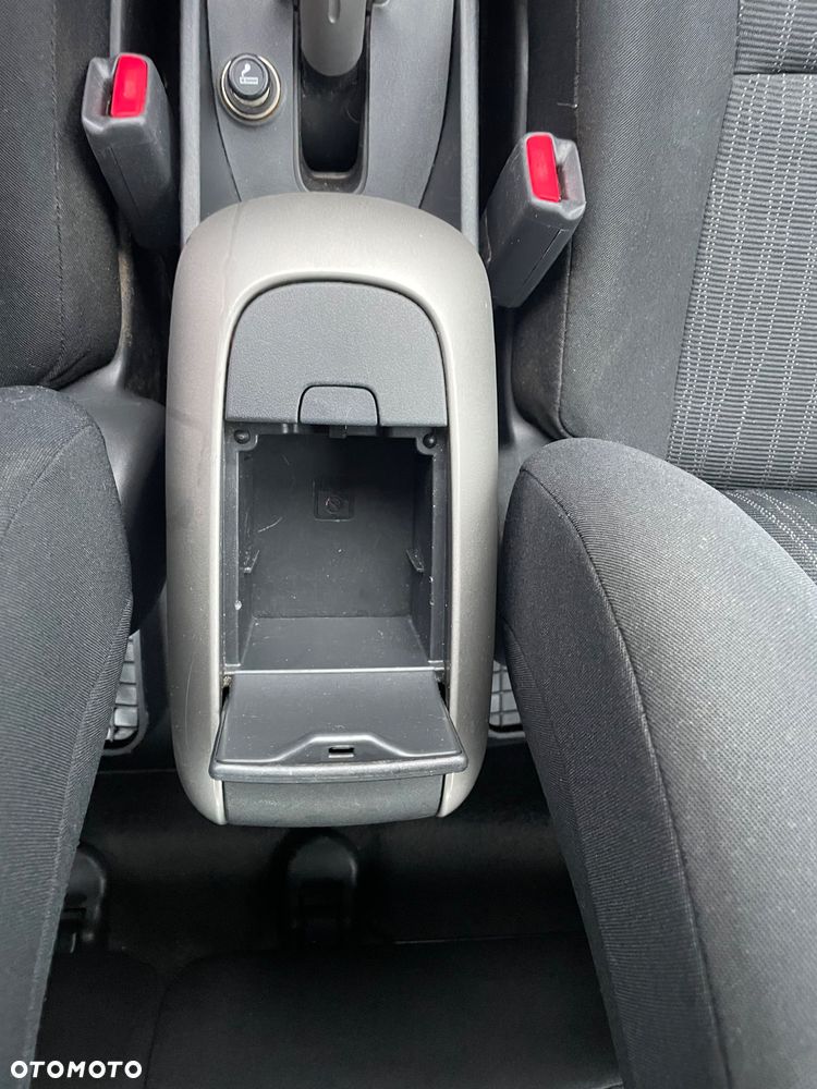 Toyota Auris 1.6 VVT-i Prestige - 18