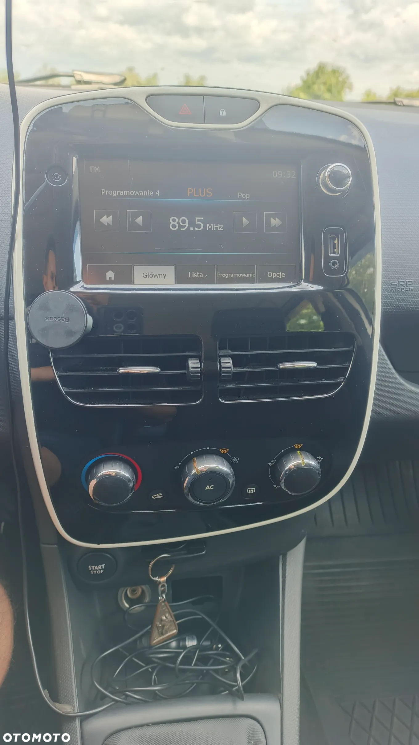 Renault Clio - 15