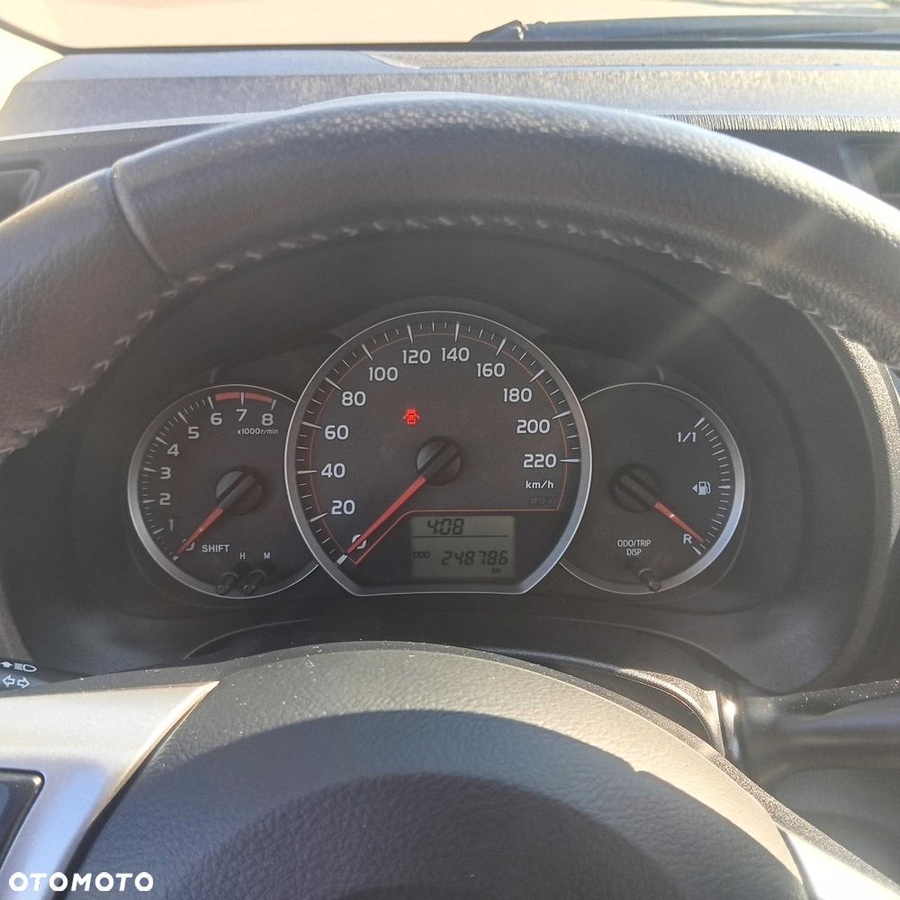 Toyota Yaris - 8