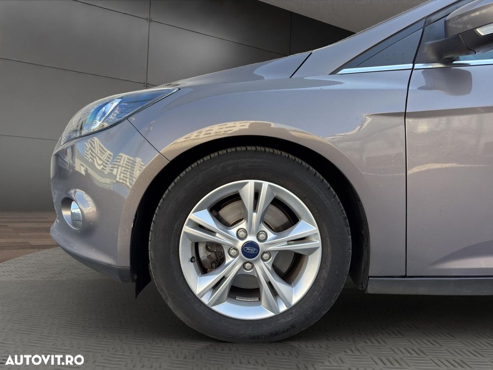 Ford Focus 1.6 EcoBoost Start-Stopp-System Champions Edition - 19