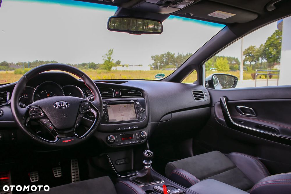 Kia Ceed 1.6 T-GDI GT-Track - 24