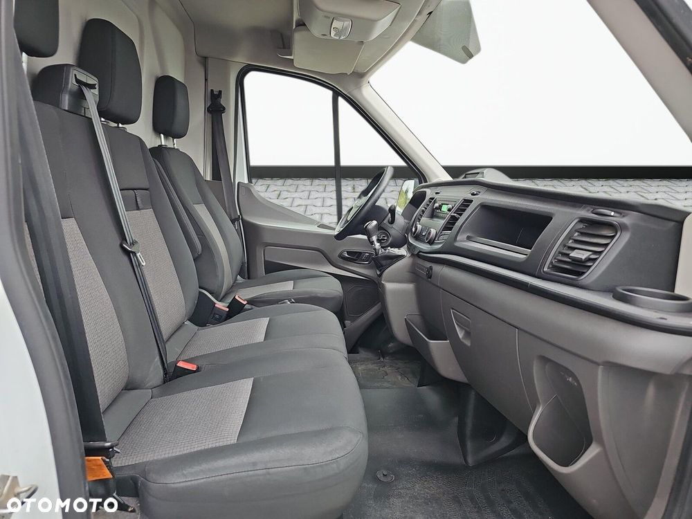 Ford transit - 13