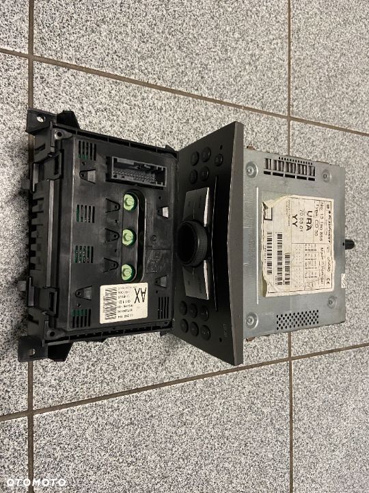 Radio CD30 + wyświetlacz Opel Astra III 13190856 - 1