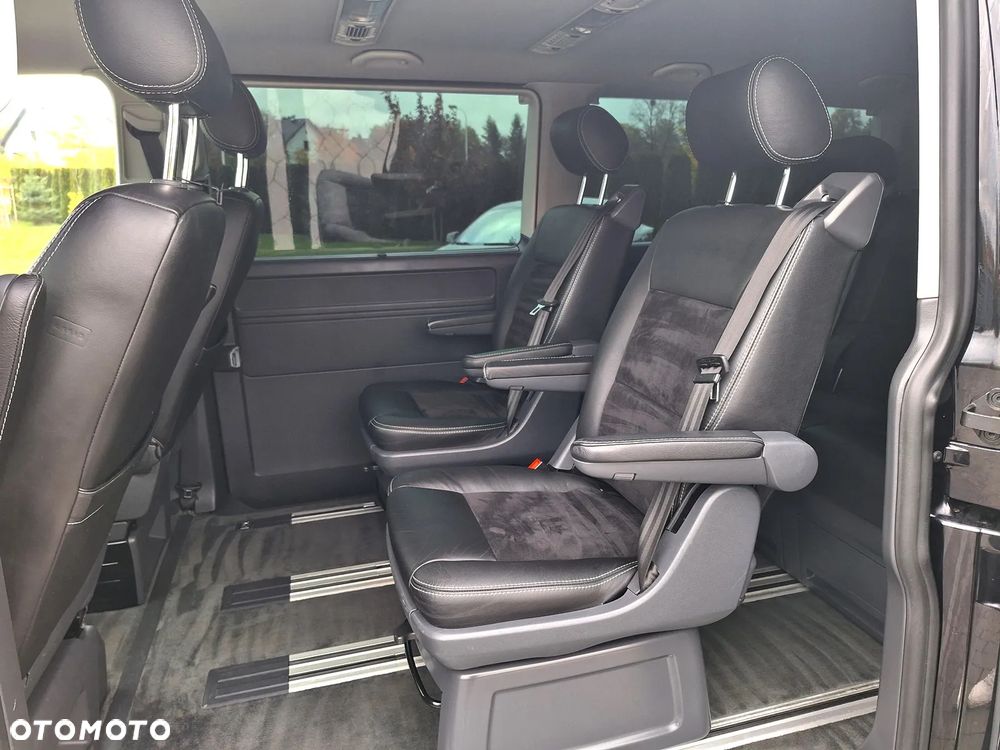Volkswagen Multivan - 22