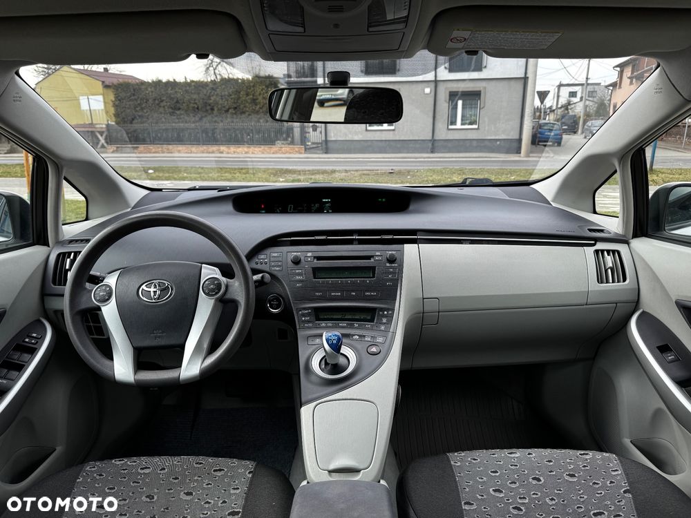 Toyota Prius - 9