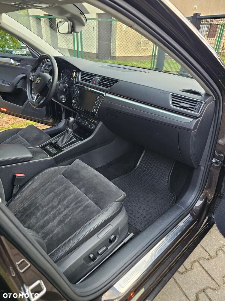 Skoda Superb 2.0 TDI DSG Premium Edition - 12