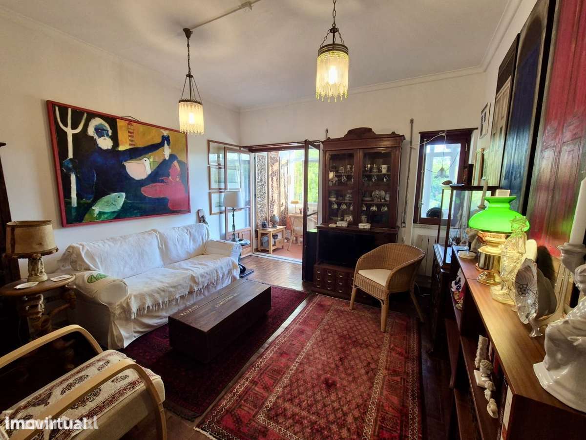 Apartamento T2 en São Pedro do Estoril. 7 min. da praia - Grande imagem: 4/22