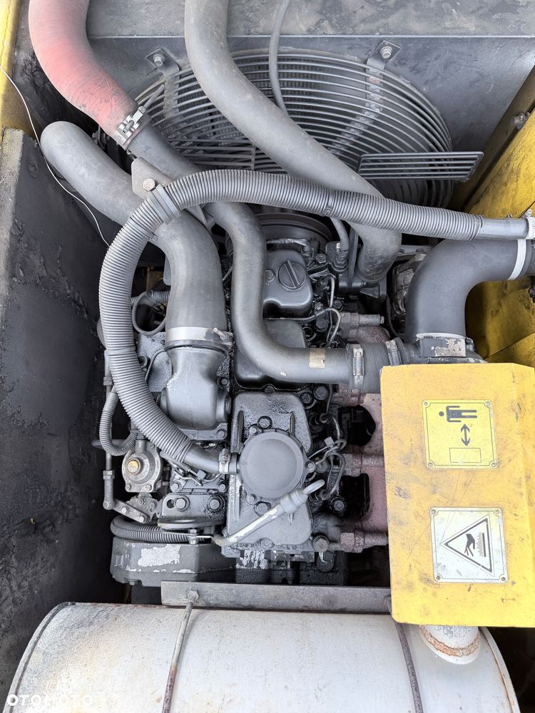 New Holland E195B - 9