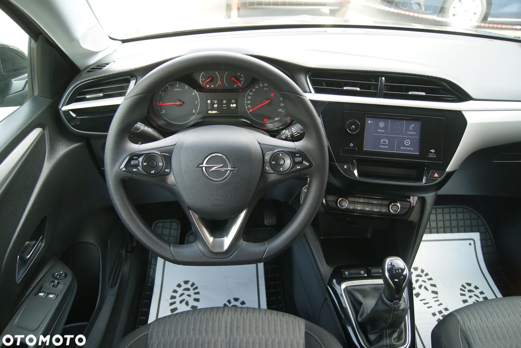 Opel Corsa 1.2 Business S&S - 11