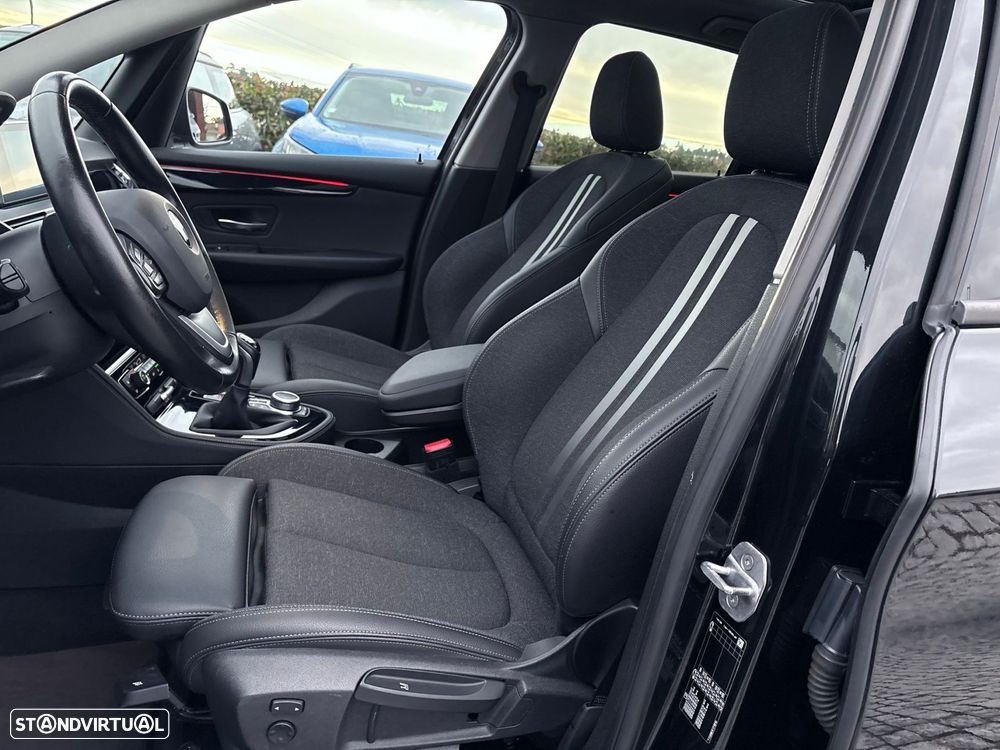 BMW 216 Active Tourer d Line Sport - 26