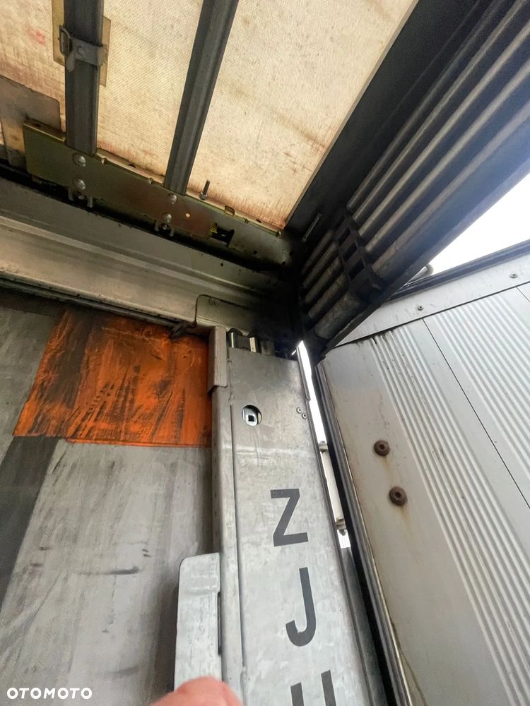 Schmitz Cargobull SCB S3T - 9