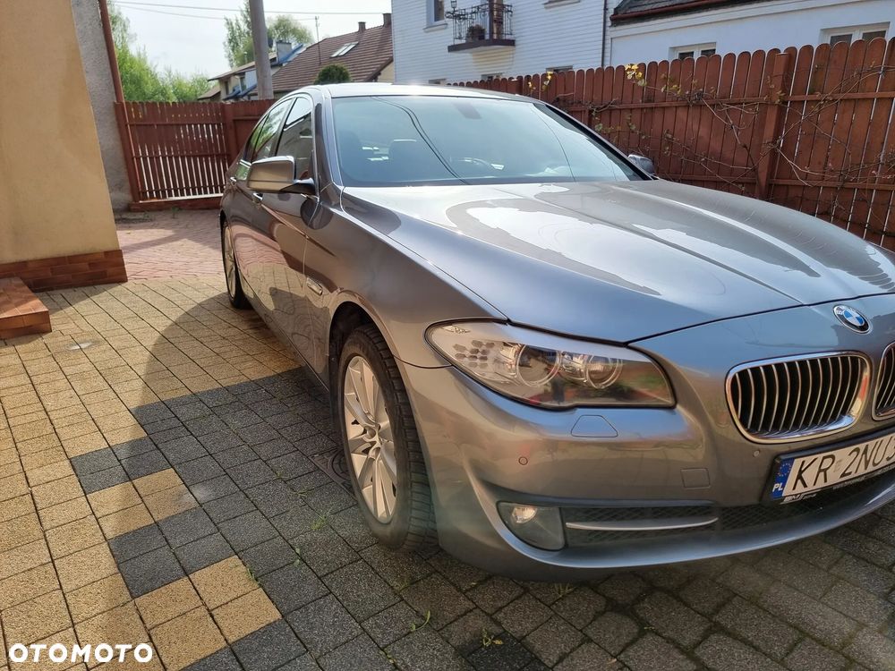 BMW Seria 5 535i xDrive - 7