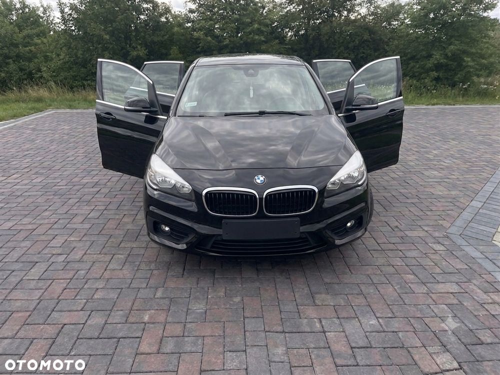 BMW Seria 2 218d - 2
